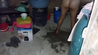Genç (18+)...