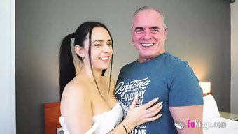 Azgın Esme...