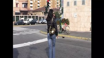 Başkası Ol...