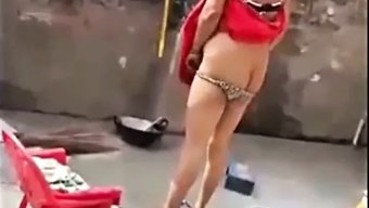 Genç Kızın...
