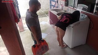 Ev Hanımı,...