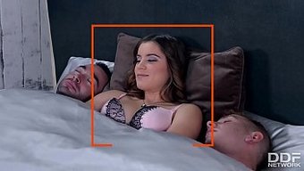 Esmer Genç...