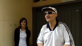 Göğüslü Ge...