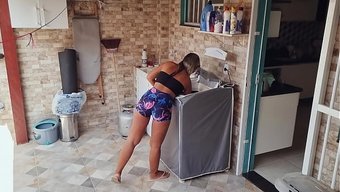Komşumun A...