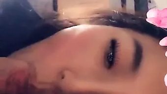 Asyalı Kız...