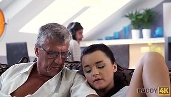 Genç Bir K...