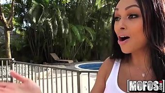 Ebony Genç...