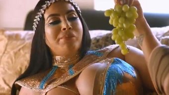 Milf'In Bü...