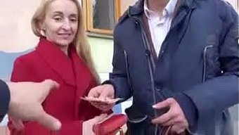 Oynamak Iç...