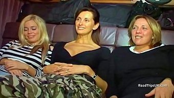 Angie Ve A...