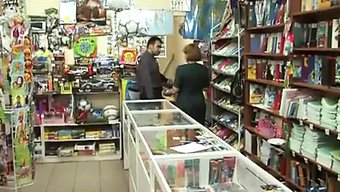 Tüylü Rus ...