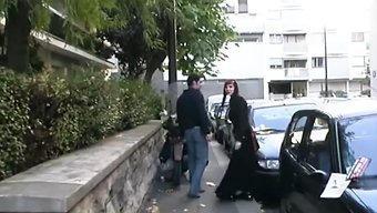 Iki Erkekl...