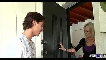 Milf Sarış...