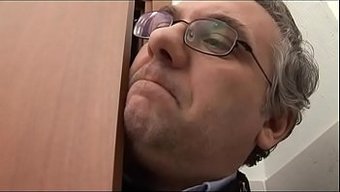 Genç Porno...