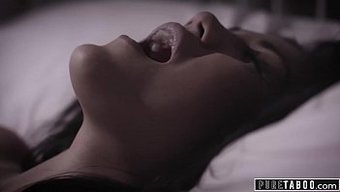Genç (18+)...